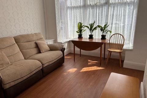 3 bedroom house to rent, Springfield Road, Sparkhill, B13 9NE