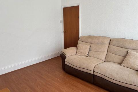 3 bedroom house to rent, Springfield Road, Sparkhill, B13 9NE