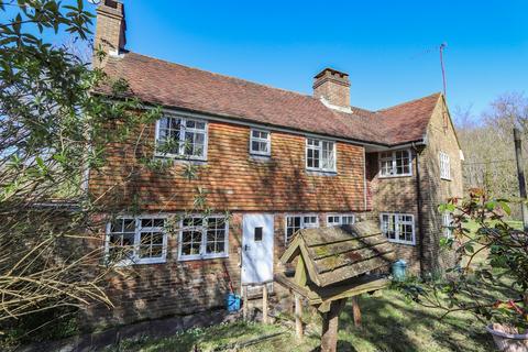 3 bedroom detached house for sale, London Road, Mountfield, TN32