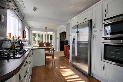 3 bedroom detached bungalow for sale, Wolfreton Garth, Kirk Ella, Hull