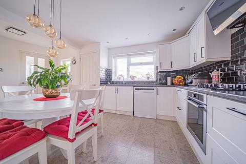 undefined, Needlers End Lane, Balsall Common, CV7