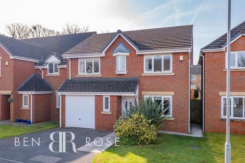 9 Grange Close, Clayton Le Woods, Chorley, PR25 5SJ