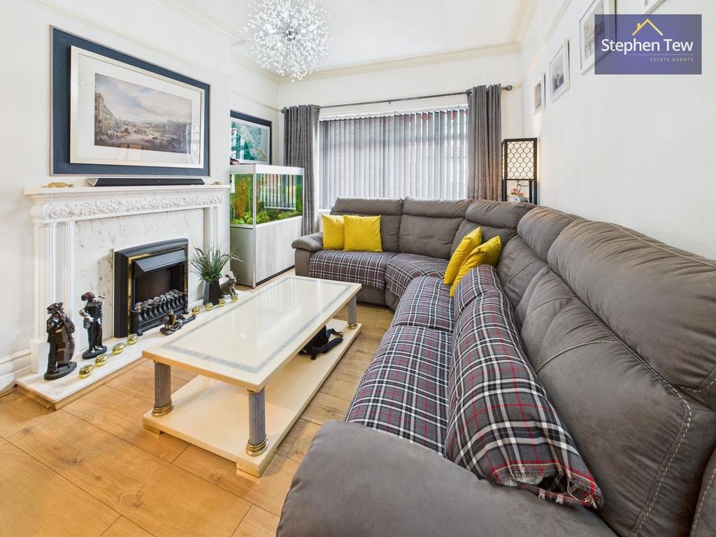 Lounge/ Living Room