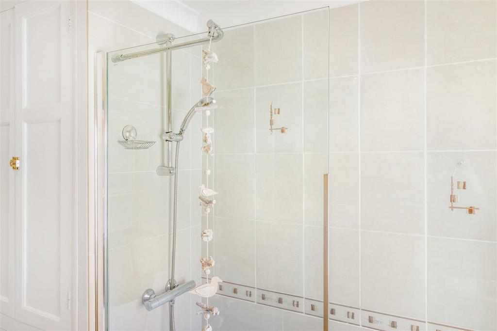 27 Middlegate Road West (Frampton)-39.jpg
