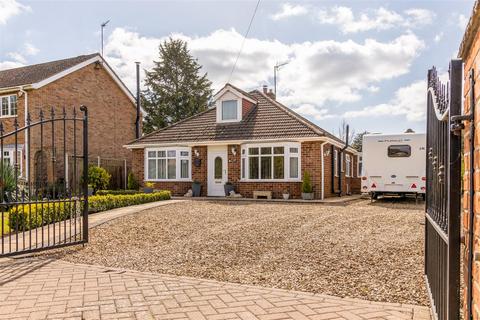 3 bedroom detached bungalow for sale, Frampton