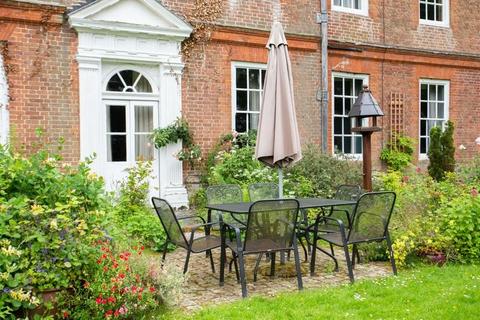 4 bedroom flat for sale, Mystole, Canterbury, Kent, CT4