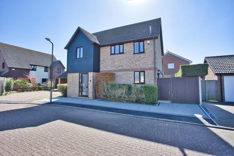 3 bedroom detached house for sale, St. Margarets Drive, Deal, CT14
