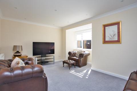 3 bedroom detached house for sale, St. Margarets Drive, Deal, CT14