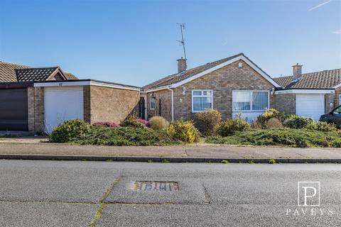 67 Garden Road, Walton On The Naze, CO14 8SJ