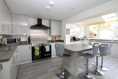 4 bedroom semi-detached house for sale, Woodlands Road, Ditton, Aylesford