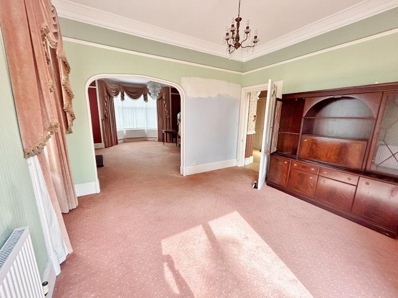 Lounge rear