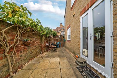 3, The Coach House, 37 High Street, Harefield, Uxbridge, UB9 6EB