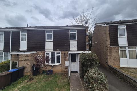3 bedroom semi-detached house to rent, Pell Court, Lumbertubs, Northampton, NN3