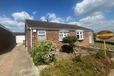 2 bedroom semi-detached bungalow for sale, Mauduit Road, Hanslope, Milton Keynes,  MK19 7NJ
