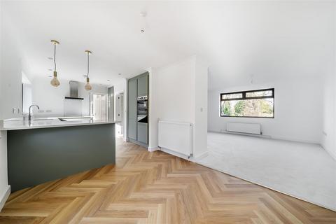 5 bedroom detached house for sale, The Drive, Sharnbrook
