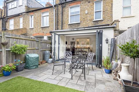 3 bedroom house to rent, Eswyn Road London SW17