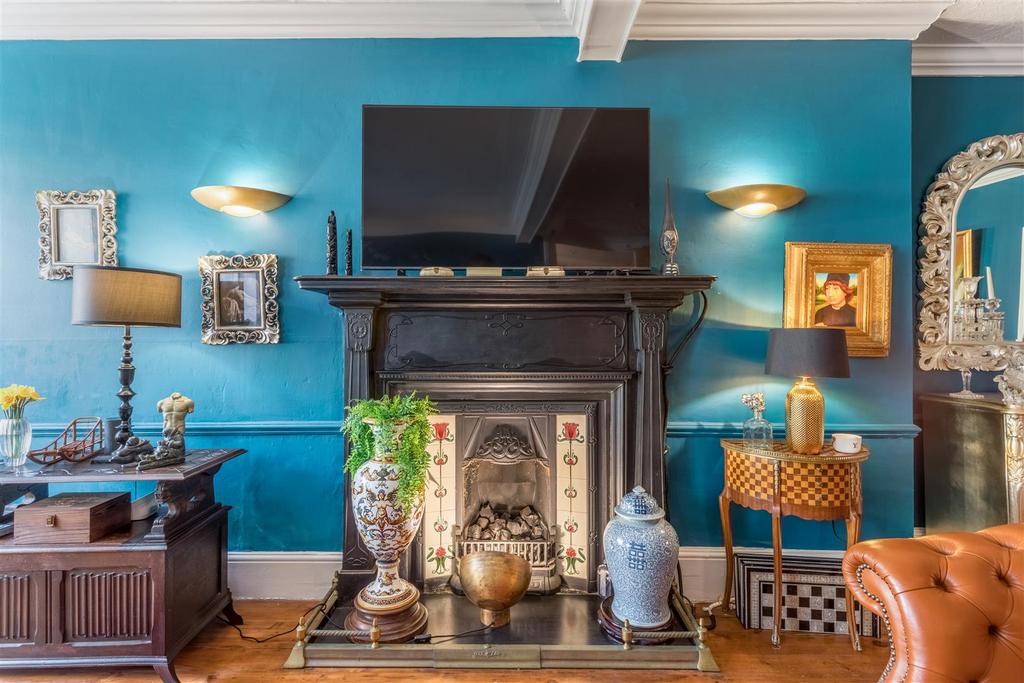 14 A Brunswick Terrace-10.jpg