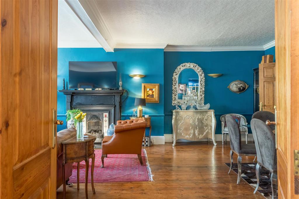 14 A Brunswick Terrace-6.jpg