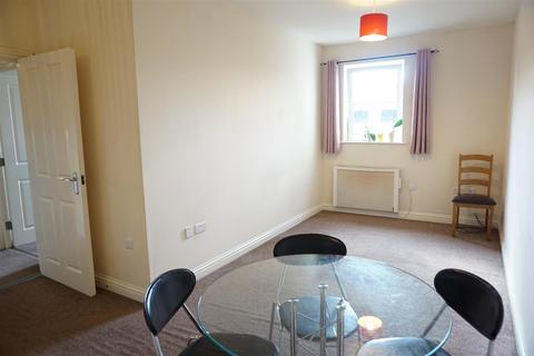 1 bedroom property to rent, Evesham Road, Redditch