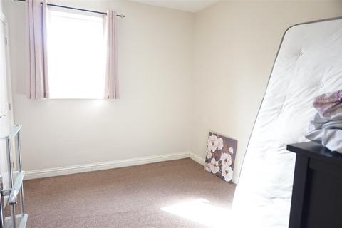 1 bedroom property to rent, Evesham Road, Redditch