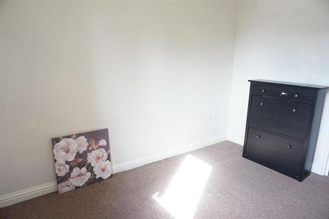 1 bedroom property to rent, Evesham Road, Redditch