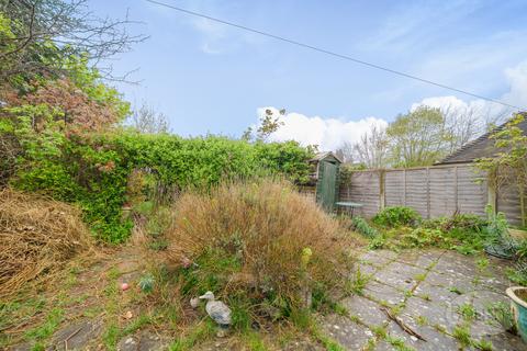 16 Binscombe Crescent, Godalming, GU7 3RB