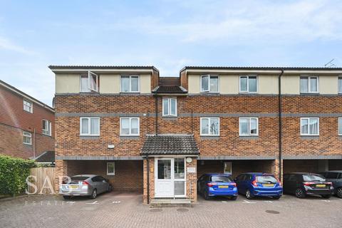 Coraline Close, Southall, UB1