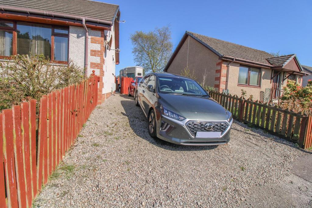 DRIVEWAY-2 EDIT.jpg