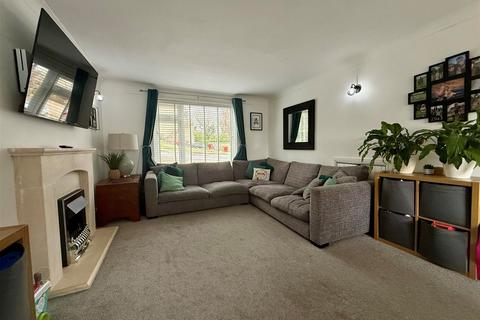 4 bedroom semi-detached house for sale, Woodlands Road, Ditton, Aylesford, Kent