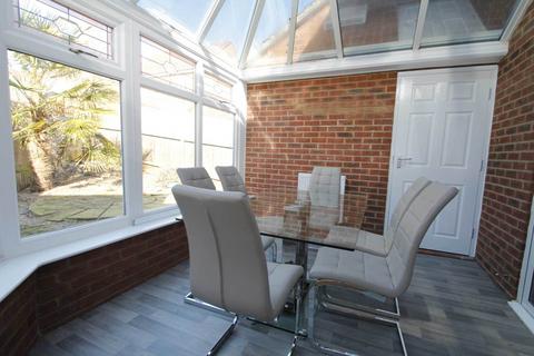1 bedroom in a house share to rent, Stone Close, Wellingborough NN8