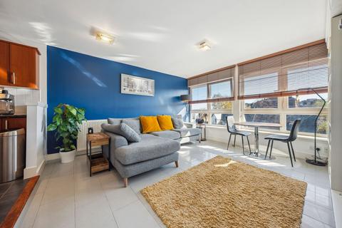 1 bedroom flat for sale, 10 Prospecthill Grove, Flat 2/2, Mount Florida, Glasgow, G42 9LD