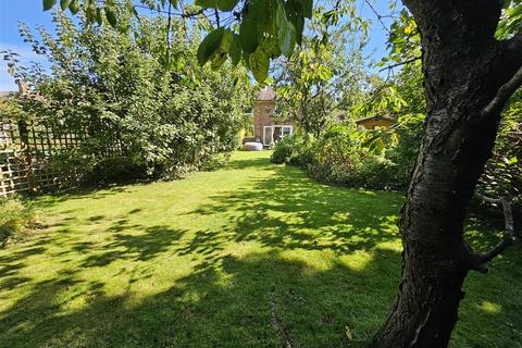 13 Riverside, Buntingford, SG9 9HJ