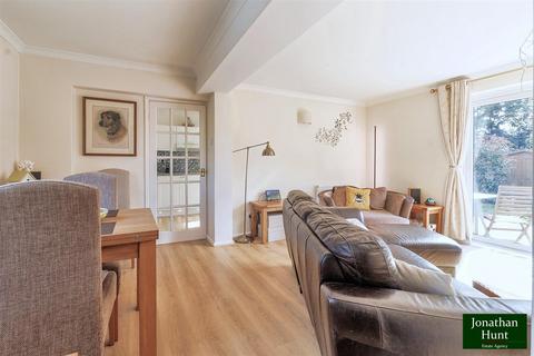 13 Riverside, Buntingford, SG9 9HJ