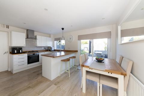 82 Hamble Drive, Abingdon, OX14 3TE