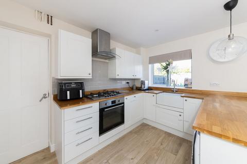 82 Hamble Drive, Abingdon, OX14 3TE