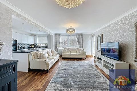 3 bedroom apartment for sale, Preston Road, Southport PR9