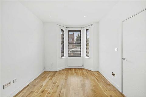 4 bedroom terraced house to rent, Aldis Street, Tooting