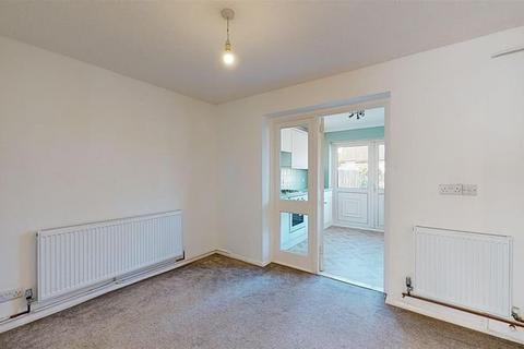 3 bedroom semi-detached house to rent, Sewell Close, Birchington, Kent, CT7