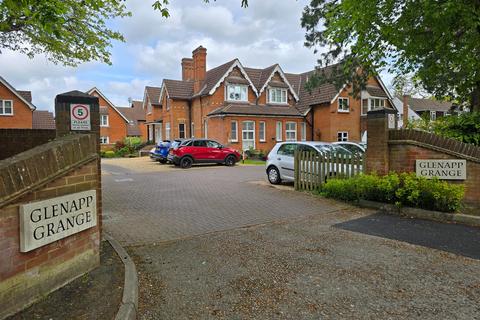 2 bedroom flat for sale, Glenapp Grange, Mortimer Common, RG7