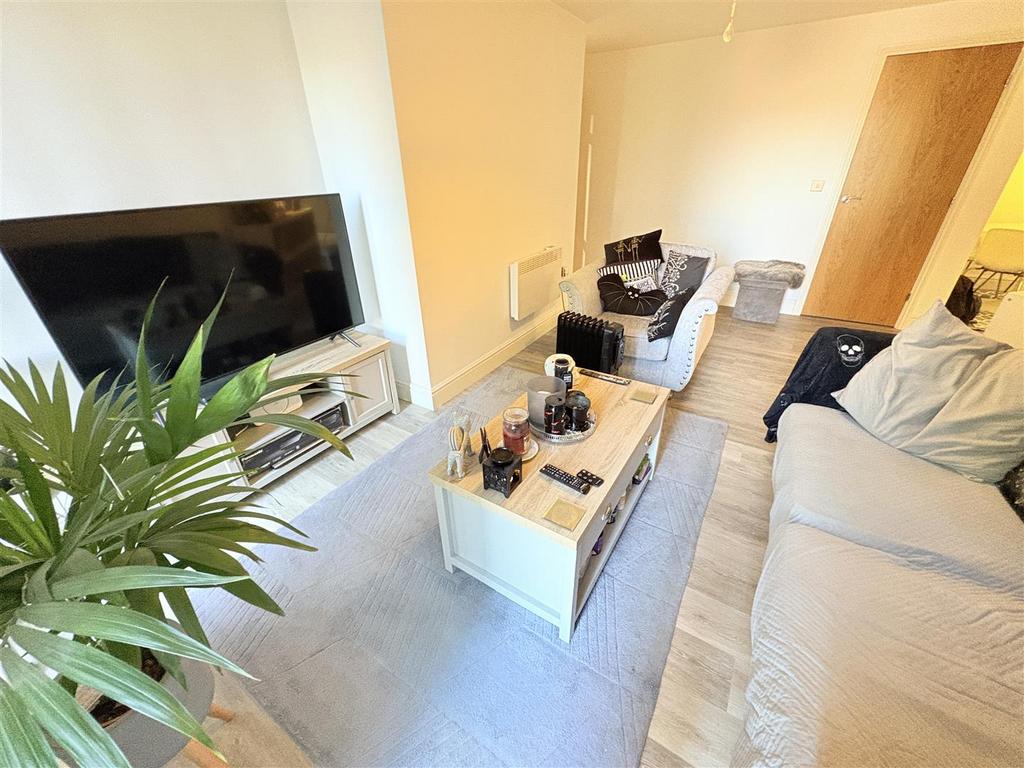 Open Plan Living/Kitchen