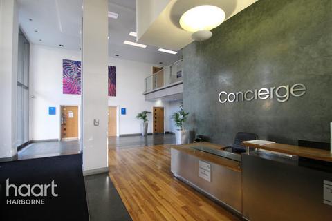 1 bedroom apartment to rent, CENTENARY PLAZA, CITY CENTRE