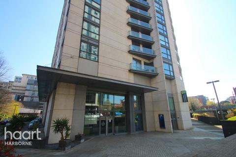 1 bedroom apartment to rent, CENTENARY PLAZA, CITY CENTRE