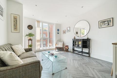 2 bedroom flat for sale, Fellowes Rise, Winchester, Hampshire, SO22