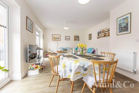5 bedroom detached house for sale, Tipperary Avenue, Norwich NR18