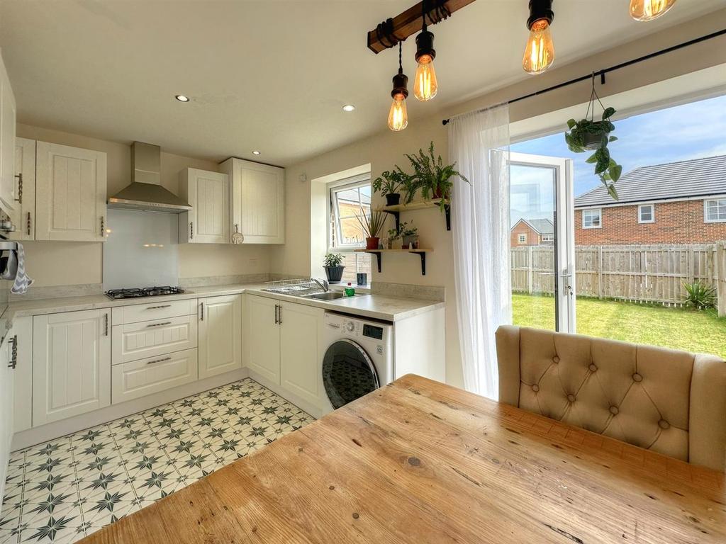 Kitchen diner