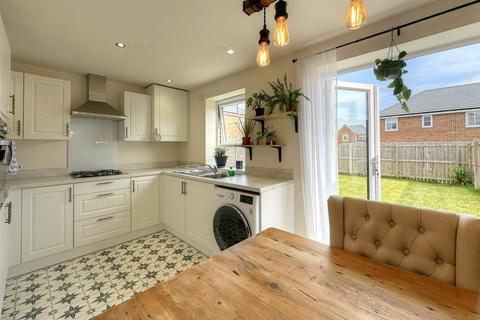 3 bedroom semi-detached house for sale, Appletree View, Pegswood, Morpeth
