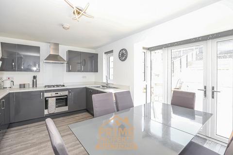 4 bedroom detached house for sale, Kingfisher Avenue, Alexandria G83