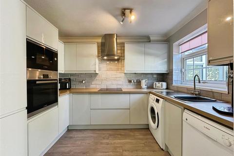 21 Appledore Close, Hull, HU9 1PZ
