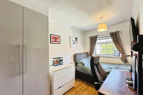 21 Appledore Close, Hull, HU9 1PZ