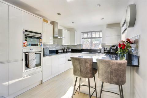 5 Bayfield Close, Barford, Norwich, NR9 4BN